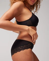 Hipster Panty with Enchanting Lace