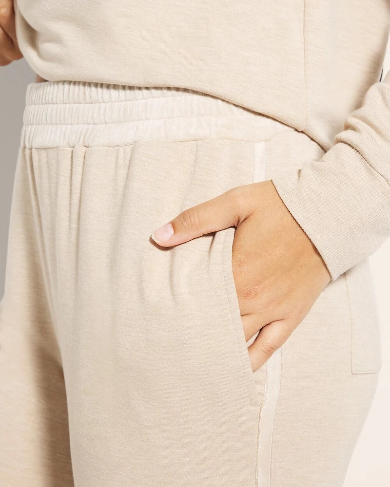 Ultra Soft Fleece Velour Trim Pant