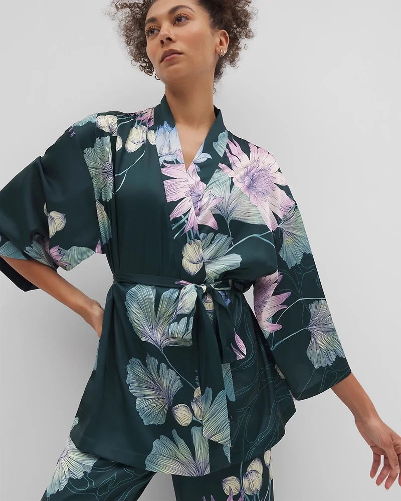 Short Robe