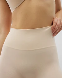 Mid-Level Shaping Seamless Shorts
