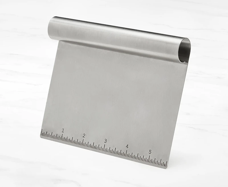 Grattoir à pâte thinkkitchen