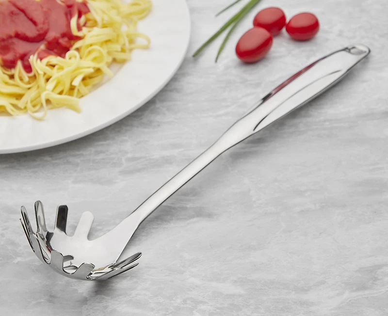 Cuillère pour le service de pâtes