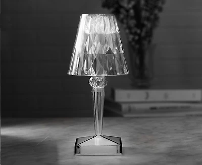 Lampe DEL Shade par Better Living, transparente