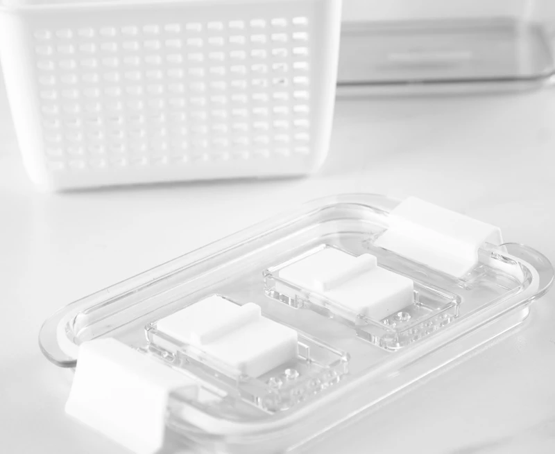 Fridge Container with Double-Layer Basket, 0.7 L