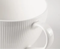 Damian Mixing Bowl with Spout 90 oz