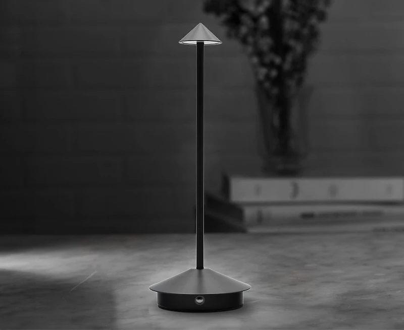 Pwp Arrow LED Lamp Black