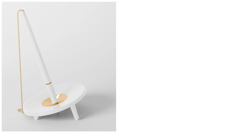Stylo sur base Ballograf, série Deskset Blanc GT (avec chaîne)