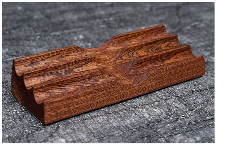 Support à stylo Galen Leather Co., série Accessoires de bureau Bois d'acajou