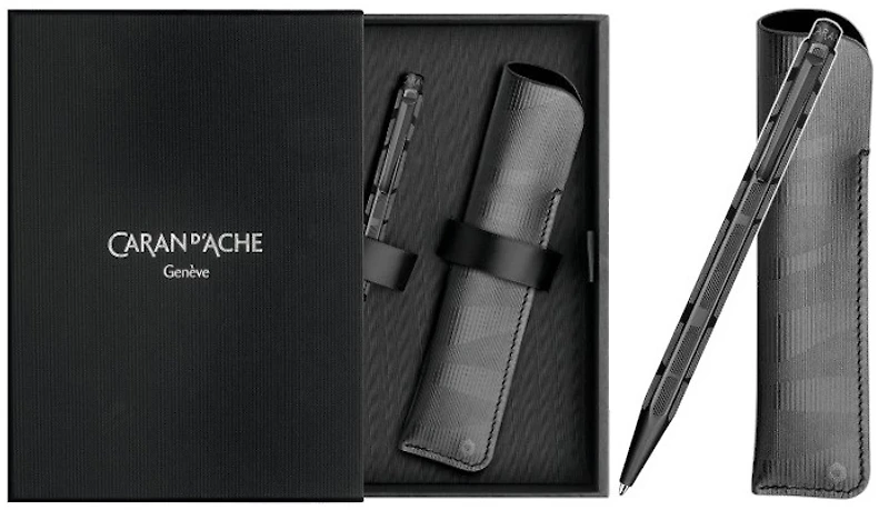 Ensemble stylo bille & étui Caran d'Ache, série Ecridor Black Lines - Noir