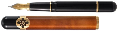 Diplomat Fountain pen, XO Limited Edition series Camel Leather