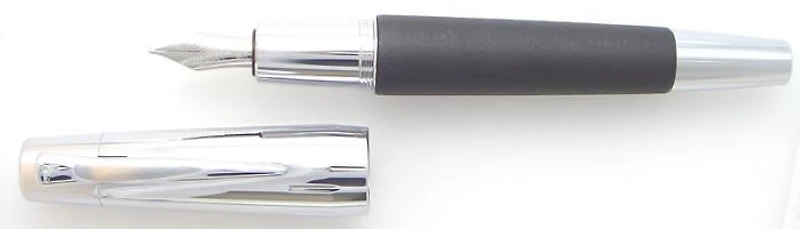 Stylo plume Faber-Castell, série E-motion Wood/Chrome Noir