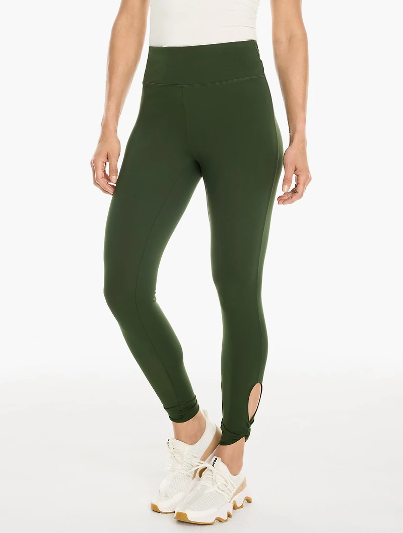Out & About Twist Capri Leggings