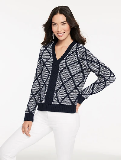 Diamond Cable V-Neck Pullover - Stripe