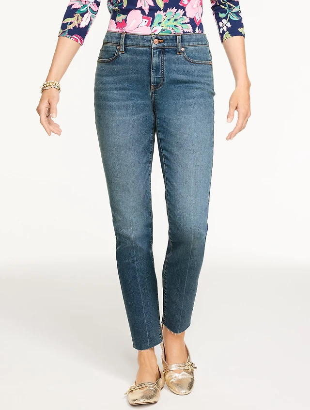 Slim Ankle Raw Hem Jeans - Roslyn Wash Curvy Fit