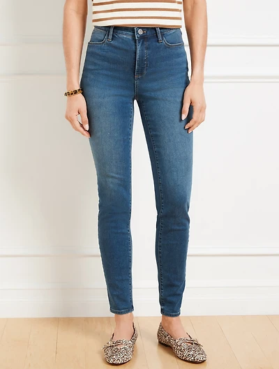 Jeggings - Zoe Wash Curvy Fit