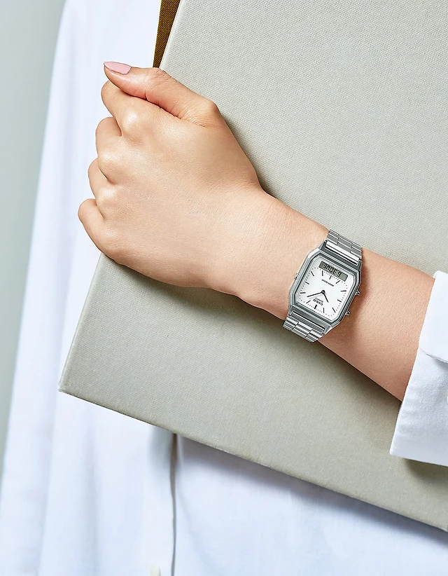 CASIO AQ230A-7AVT Watch - SILVER