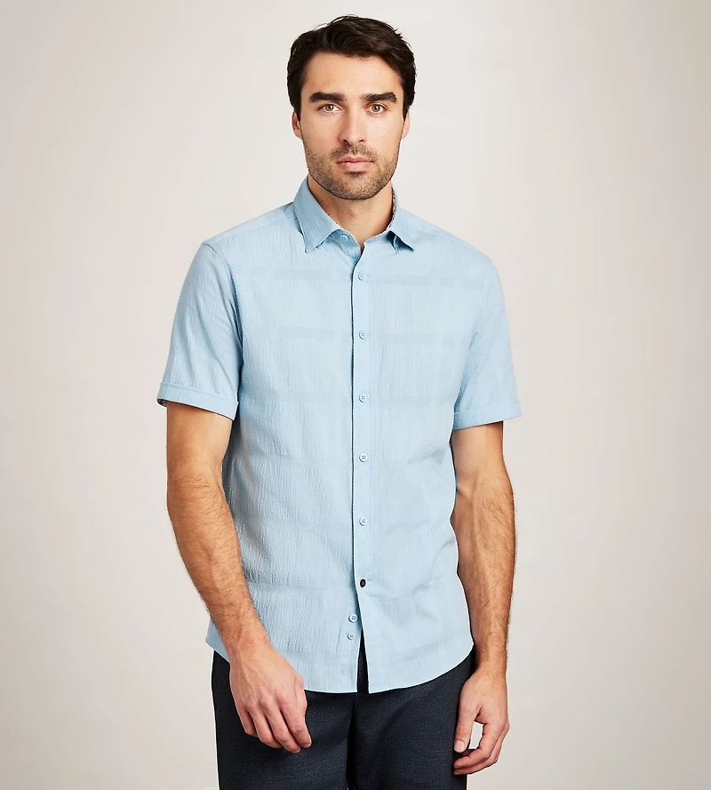 Short Sleeve Stretch Seersucker Casual Shirt
