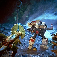 Transformers Collaborative Jurassic Park x Transformers, figurines Dilophocon et Autobot JP12