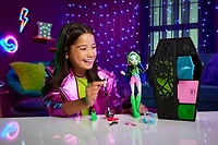 Monster High Doll, Ghoulia Yelps, Skulltimate Secrets: Neon Frights