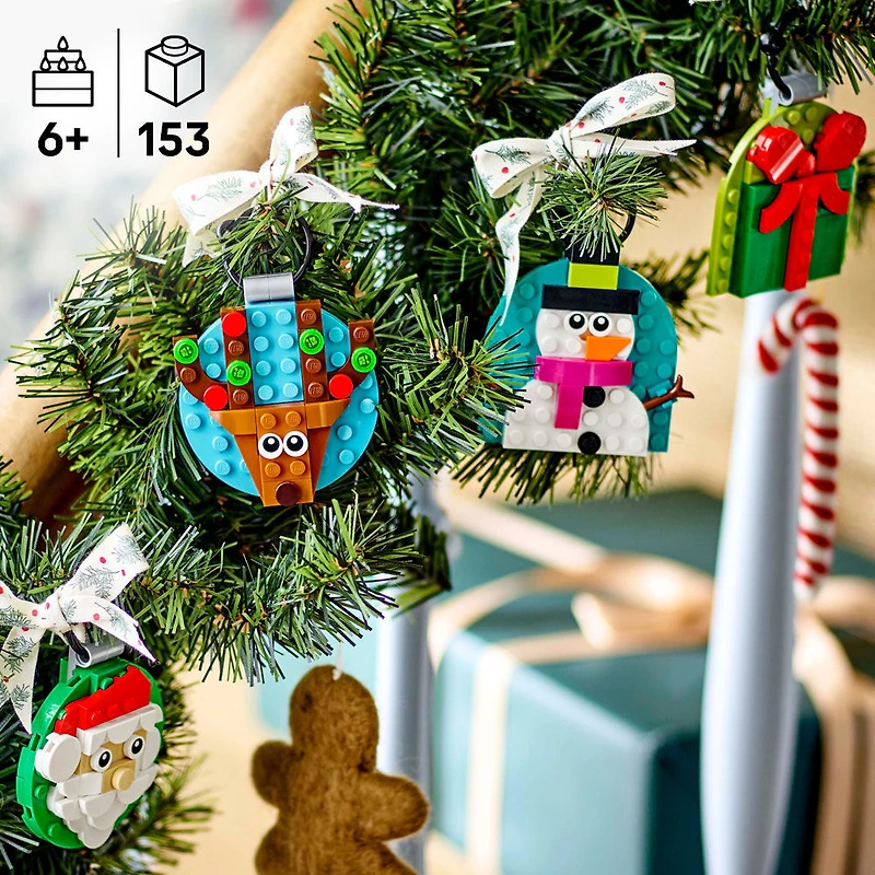LEGO Sélection d'ornements de Noël Décorations suspendues avec cadeau, bonhomme de neige, renne et père Noël 40744