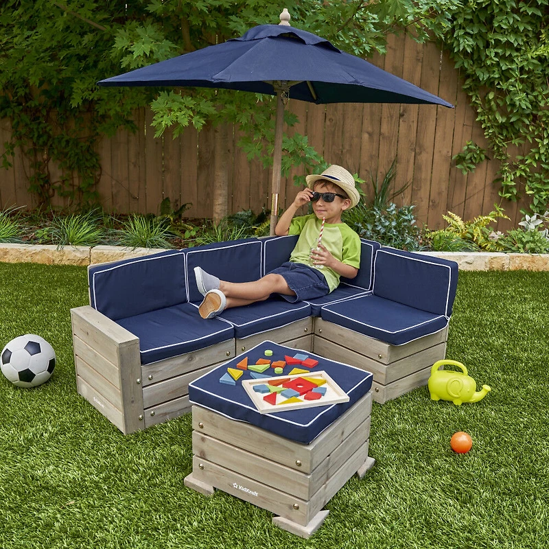 KidKraft - Ensemble modulaire extérieur en bois avec pouf, parasol et coussins, mobilier de patio pour enfants, gris bois de grange et marine