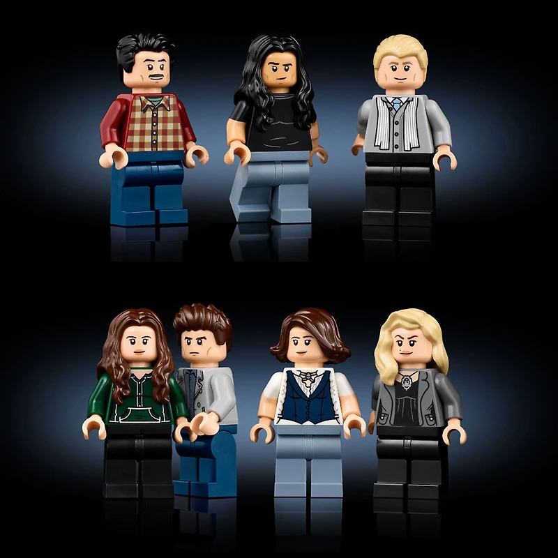 LEGO Ideas Twilight The Cullen House - Collectible Set for Adults 18+ - DIY Craft for Movie Fans - 21354