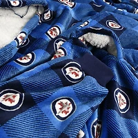 Couverture portable surdimensionnée à capuchon en sherpa des Jets de Winnipeg de la LNH taille unique