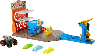 Hot Wheels Monster Trucks Blast Station Playset