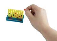 World's Smallest Games on the go- Connect 4