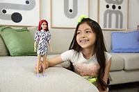 Barbie - Fashionistas - Poupée168, buste petit, cheveux longs roux