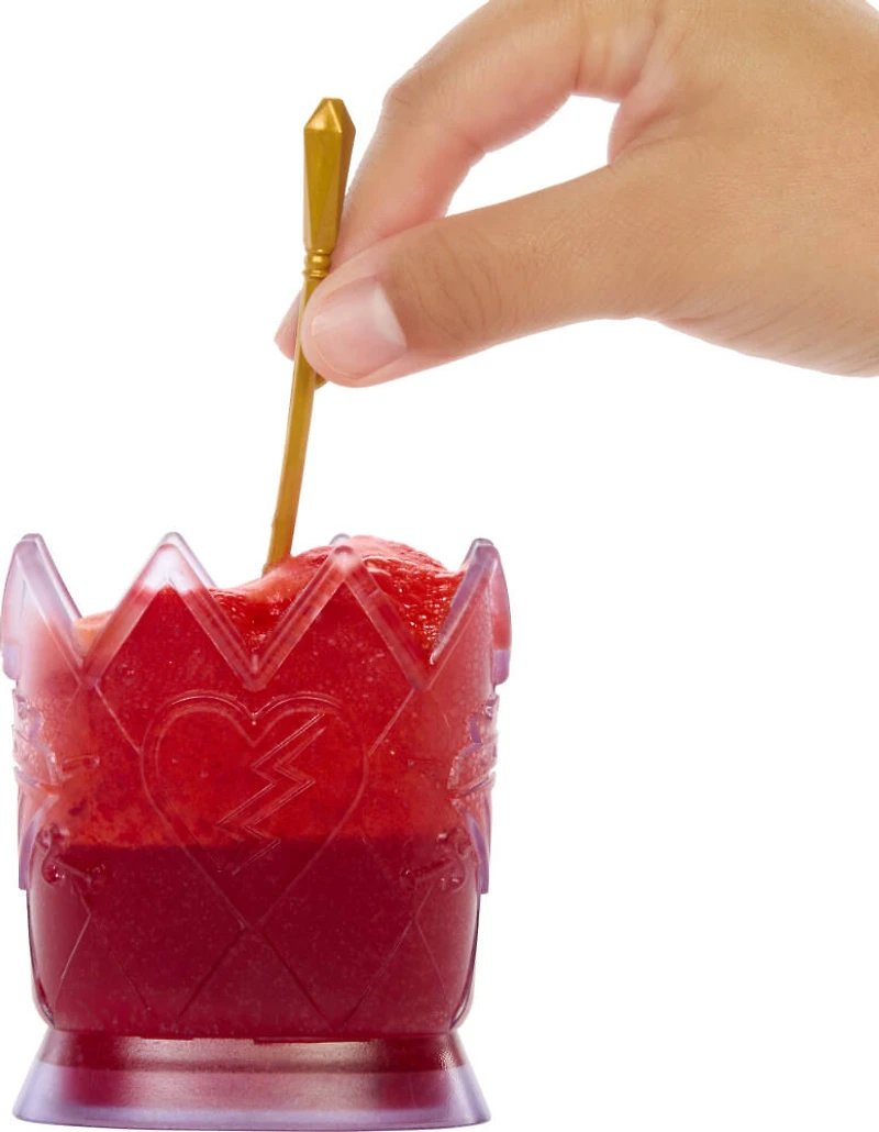 Disney Descendants: The Rise of Red Coffret poupée Red fille de la Reine de Coeur, avec le Livre de Sorcière Magique, un mélange pour fabriquer du slime et des surprises