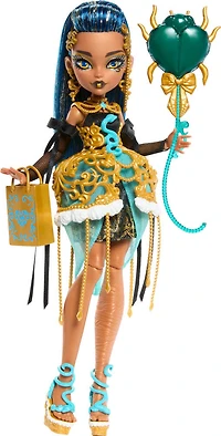 Monster High Scary Sweet Birthday Cleo De Nile Doll in Party Dress with Balloon & Gift