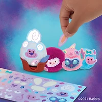 My Little Pony: A New Generation, Izzy Moonbow Créations rigolotes