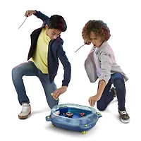 Beyblade Burst QuadStrike, set de combat Thunder Edge avec arène Beystadium, 2 toupies et 2 lanceurs