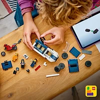 LEGO City Le fourgon pénitentiaire - Jouet de police pour garçons et filles de 6 ans et plus - 60479