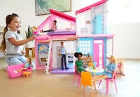 Barbie Malibu House 2-Story Dollhouse with Transformation Features and 25+ Pieces - R Exclusive