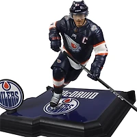 McFarlane's SportsPicks-NHL 7"Posed Fig - Connor McDavid (Edmonton Oilers) Étiquette d'or avec autographe