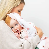 Lulujo - Reversible Muslin Blanket 3 Ply - Daisies-Strawberry