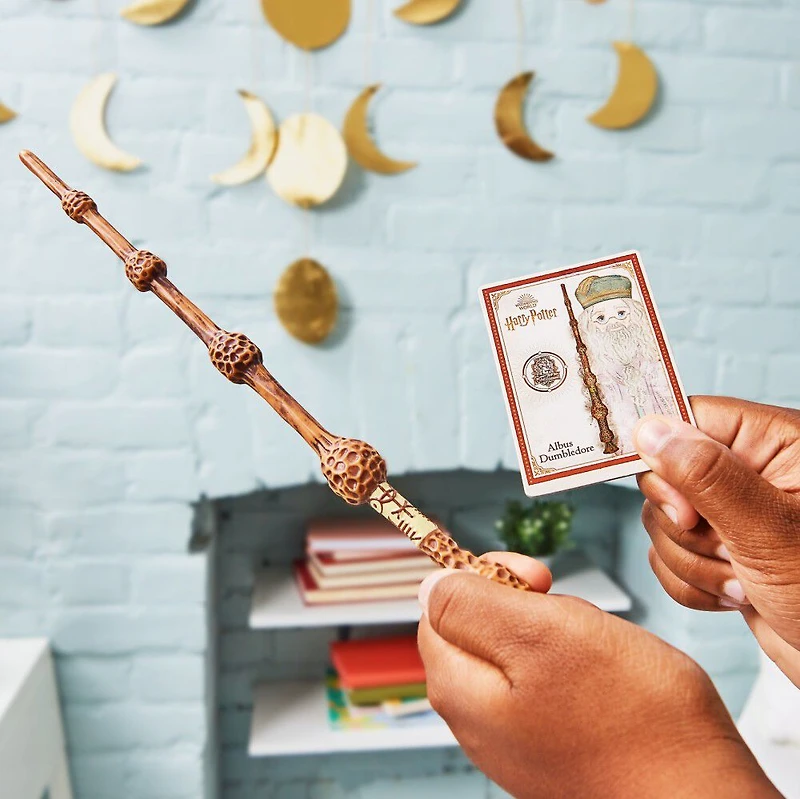 Wizarding World Harry Potter, 12-inch Spellbinding Albus Dumbledore Wand with Collectible Spell Card