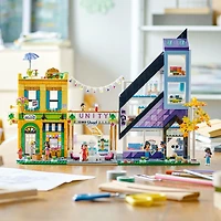 LEGO Friends Le fleuriste et magasin de design du centre-ville 41732; Ensemble de jeu de construction (2 010 pièces)