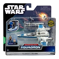 Assortiment de véhicules et de figurines Star Wars de 12,7 cm - T-70 X-Wing (bleu & blanc) de Poe Dameron (Super rare)