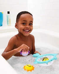 Zoo Scoop and Catch Squirties Bath Toy