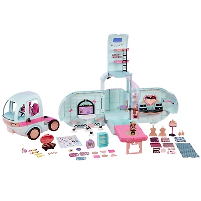 L.O.L Surprise! 2-in-1 Glamper.