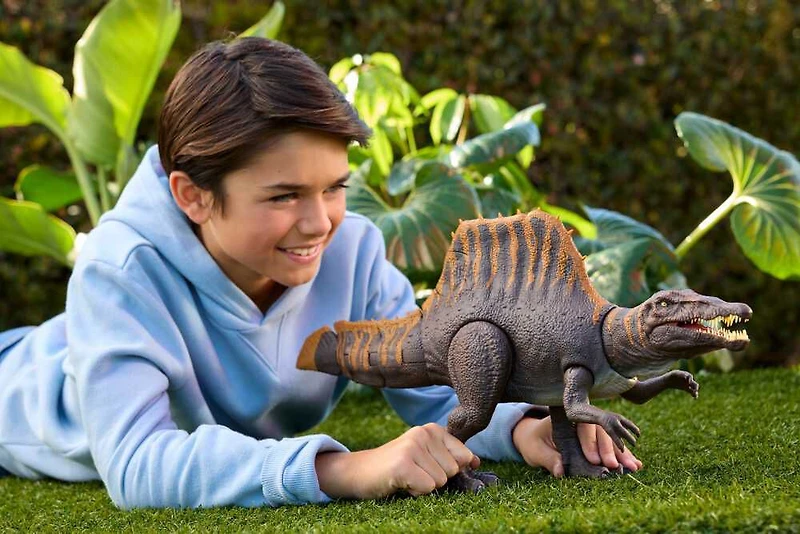 Jurassic World Rebirth  Coups de queue  Figurine art.  Spinosaure