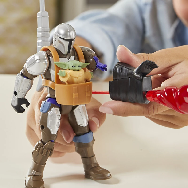 MixMashers Star Wars, figurine deluxe personnalisable Mandalorien avec Grogu à mélanger et combiner avec accessoires