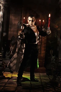 Dracula - Universal 14" - English Edition