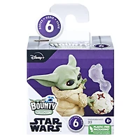 Star Wars The Bounty Collection Series 6, figurine miniature Grogu en pose Entraînement à la Force de 5,5 cm