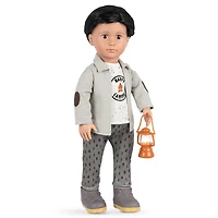 Tenue pour poupée garçon 46 cm et lanterne lumineuse, Campsite Delight, Our Generation