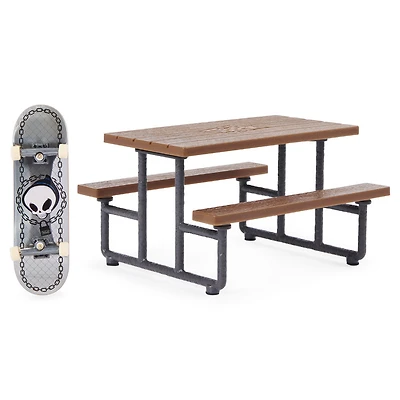 Tech Deck, Street Hits, Blind Skateboards Fingerboard with Picnic Table Obstacle