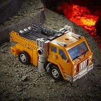 Transformers Generations War for Cybertron: Kingdom - WFC-K16 Huffer Deluxe